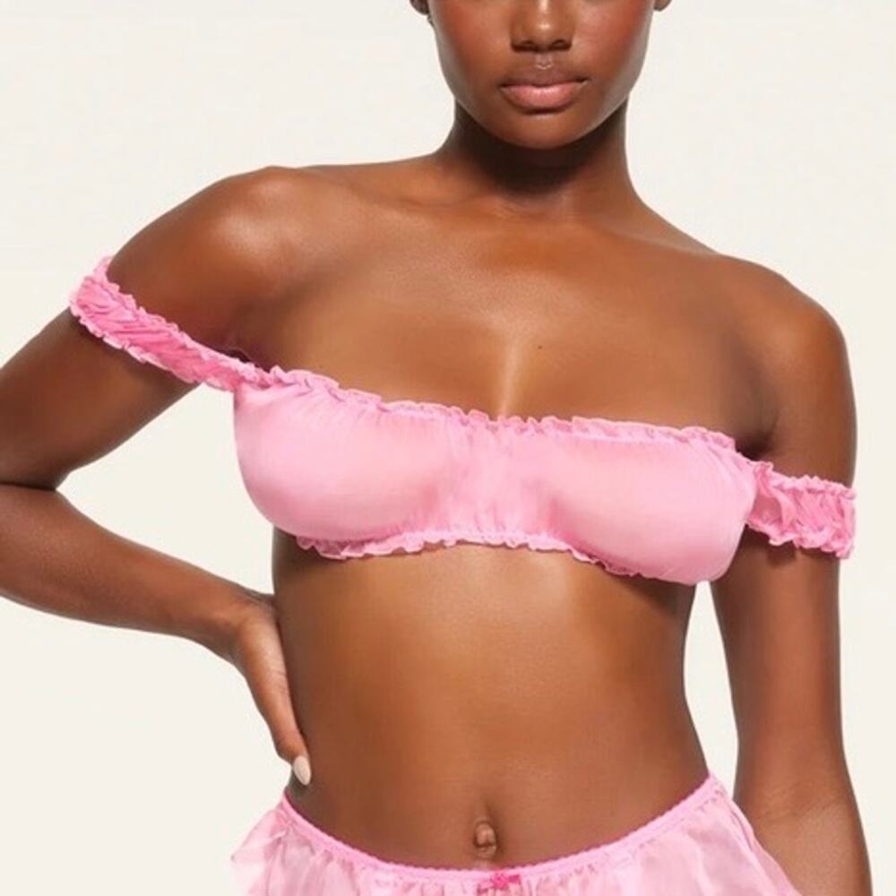NWT SKIMS Romance Chiffon Crop Top in Bubble Gum - Size: XS